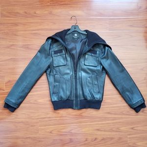 ROCK & REPUBLIC BLACK LAMB LEATHER UTILITY BOMBER JACKET. SIZE LARGE